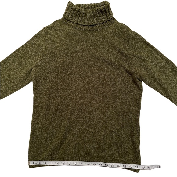 LL Bean Green Turtleneck Sweater Thick - Picture 5 of 5